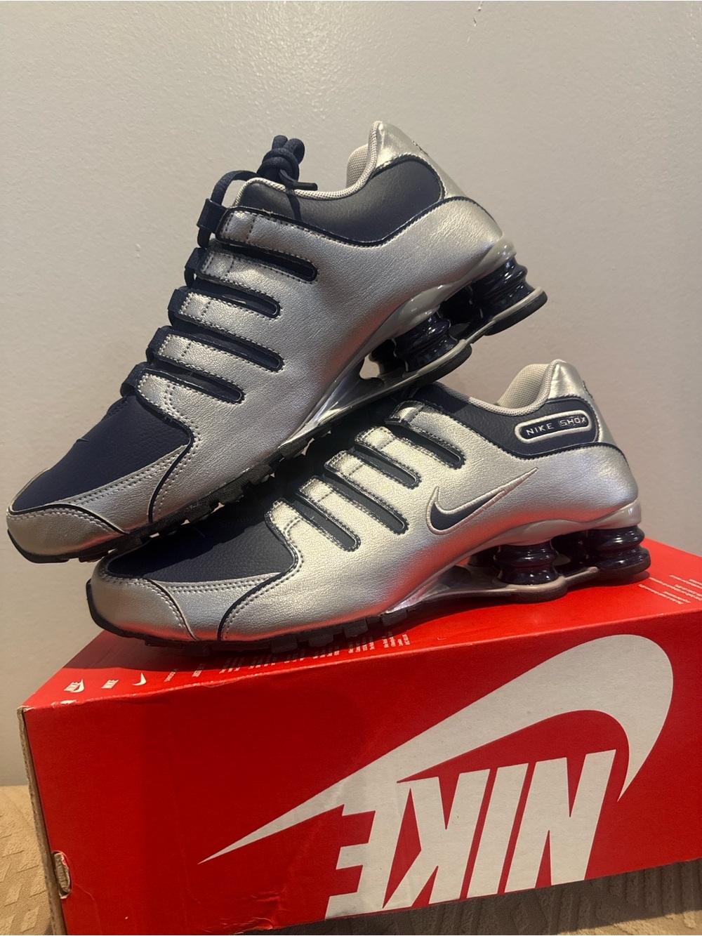 Nike Shox Men's Running Shoes - Silver / Black